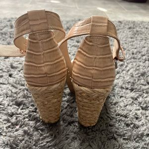 Dolce Vita Sandals